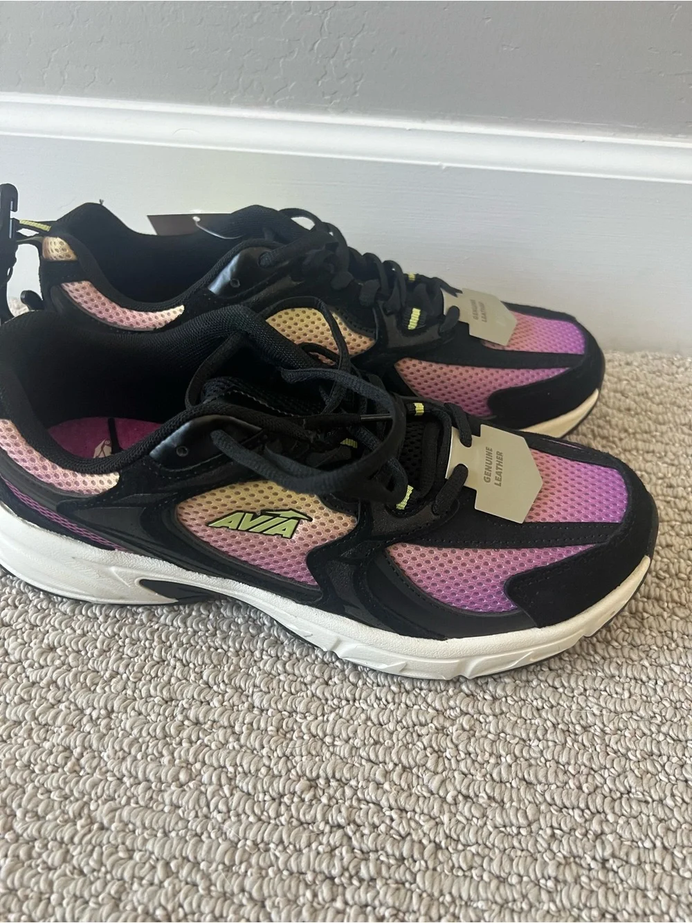Avia Women's 5000 performance sneakers NWT size 10 ~ $20